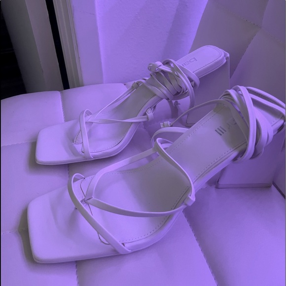 alana tie up geo heel sandals